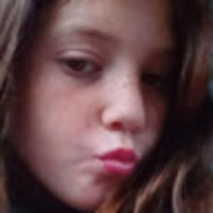 Meet your Posher, Ella